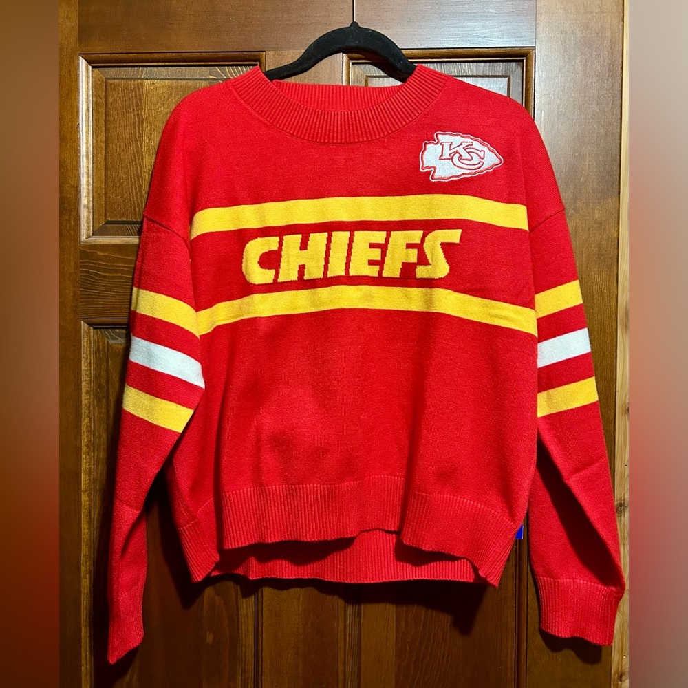 Kansas City Chiefs NFL women's Sweater. L